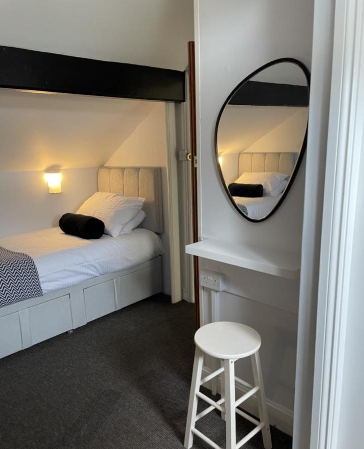 The Dozy Deer (Adults Only) Hotell Windermere Exteriör bild